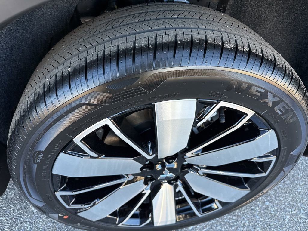 New 2025 Mitsubishi Outlander SE image 11