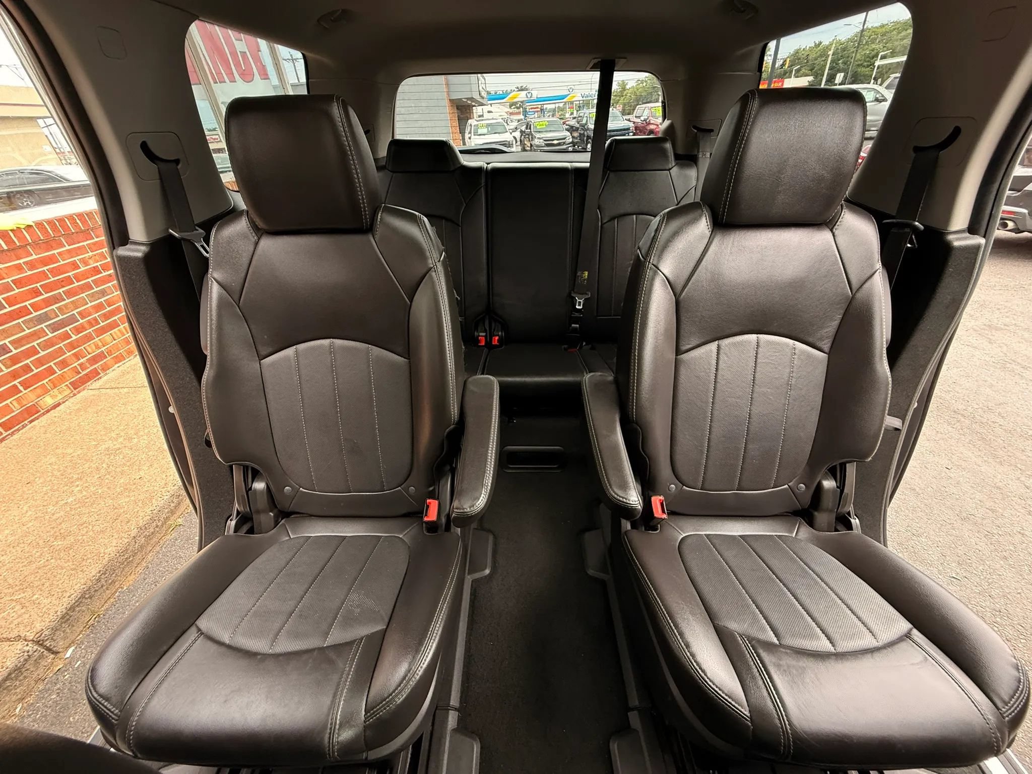 Used 2016 GMC Acadia Denali AWD/4WD image 16