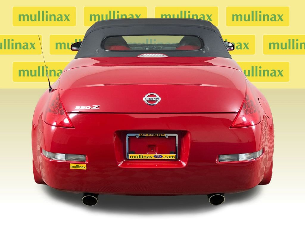 Used 2006 Nissan 350Z Enthusiast w/ (S02) Side Air Bags Pkg image 9