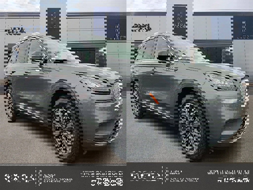 Certified 2022 Lincoln Corsair Reserve w/ Equipment Group 201A image 3