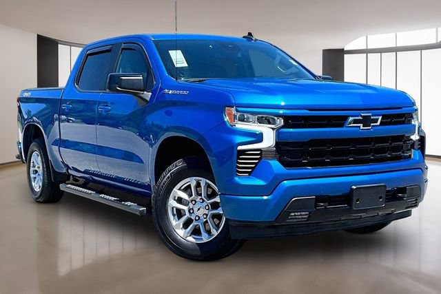 Used 2022 Chevrolet Silverado 1500 RST w/ Convenience Package II AWD/4WD image 3
