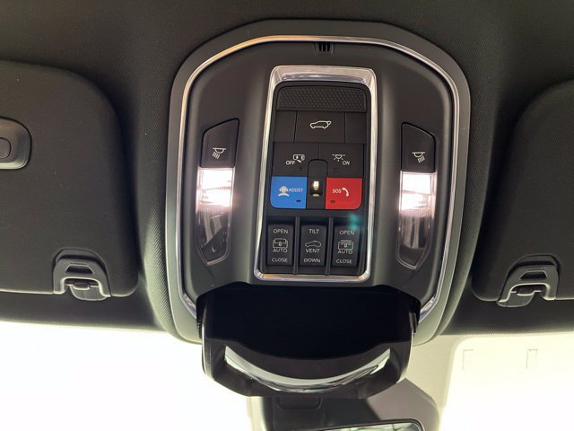 Used 2023 Jeep Wagoneer Series II w/ Premium Group I AWD/4WD image 36