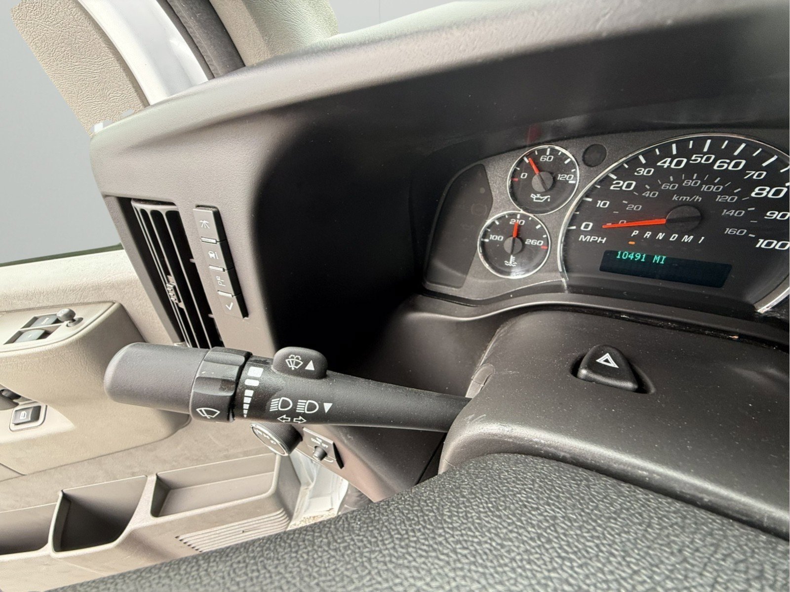 Used 2024 Chevrolet Express 2500 Work Van w/ Driver Convenience Package image 21