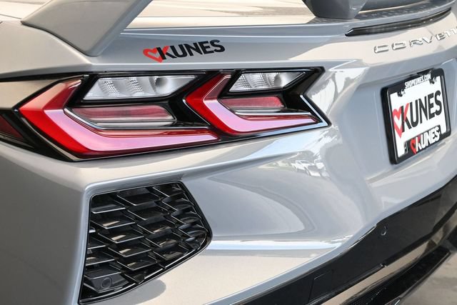 Used 2024 Chevrolet Corvette Stingray Preferred Conv w/ Z51 Performance Package RWD image 9