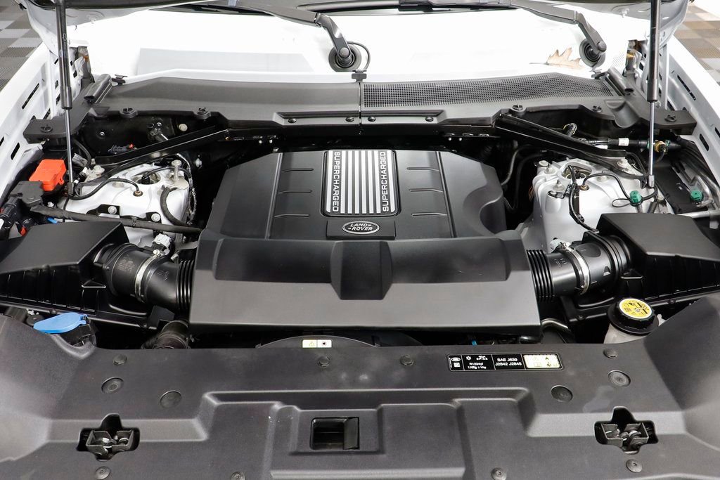 Used 2023 Land Rover Defender 110 V8 image 24