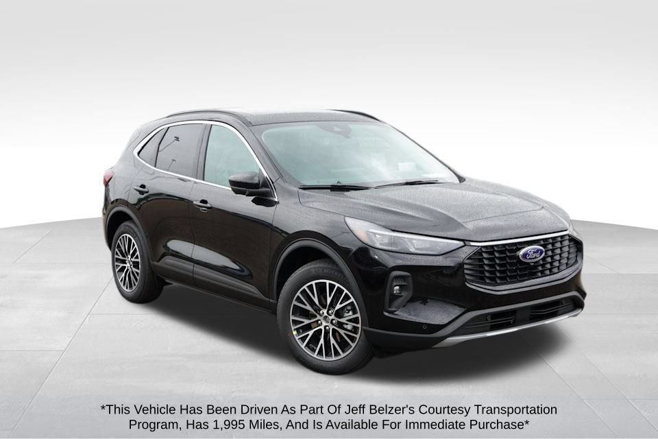 New 2025 Ford Escape SE w/ PHEV Premium Package