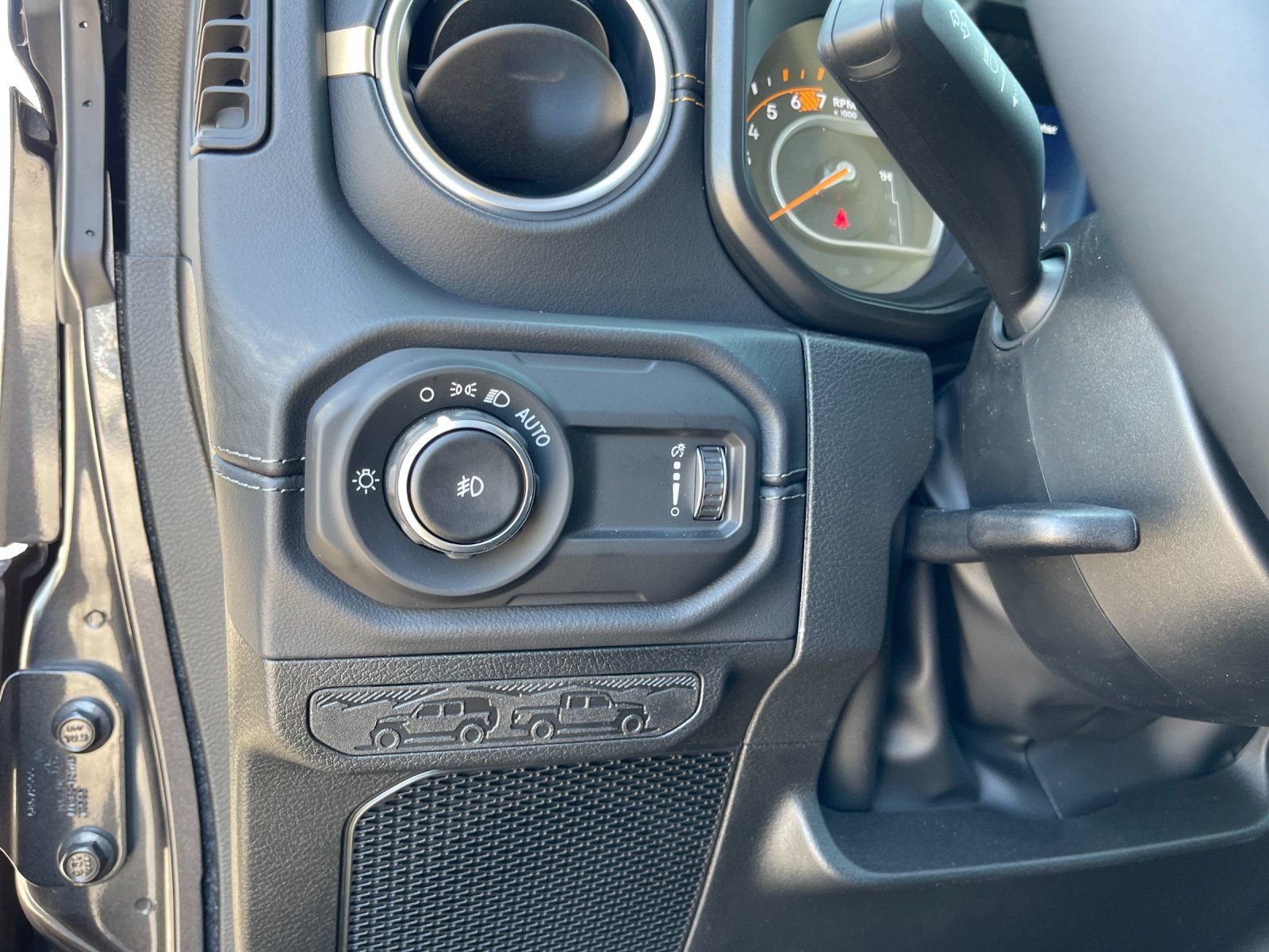 New 2026 Jeep Wrangler Unlimited Sahara AWD/4WD image 31