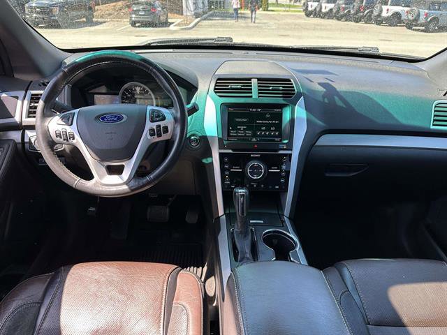 Used 2015 Ford Explorer Sport w/ Equipment Group 401A AWD/4WD image 12
