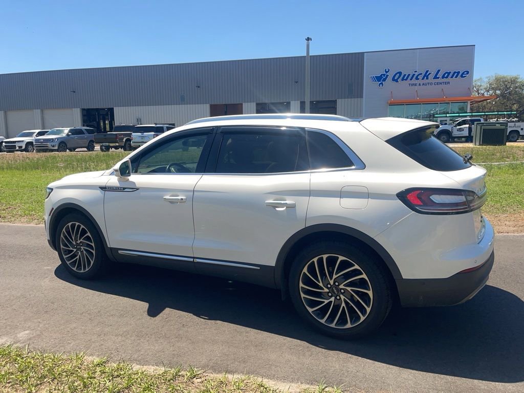 Used 2020 Lincoln Nautilus Reserve w/ Equipment Group 201A FWD image 3