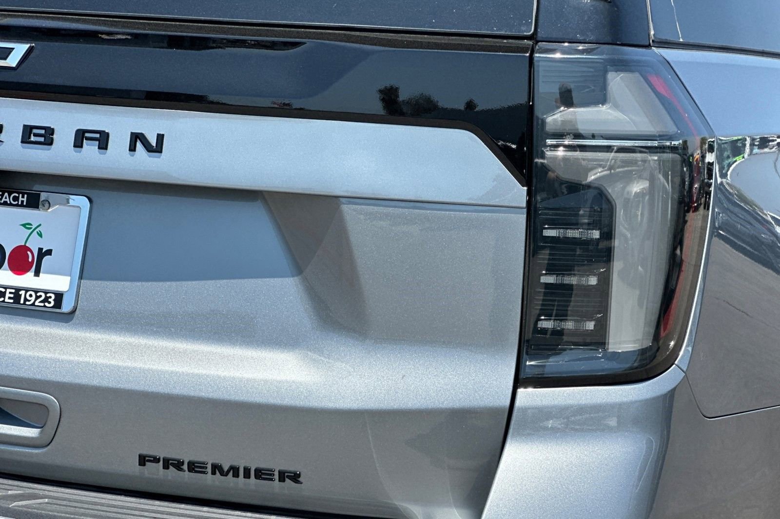 New 2025 Chevrolet Suburban Premier AWD/4WD image 34
