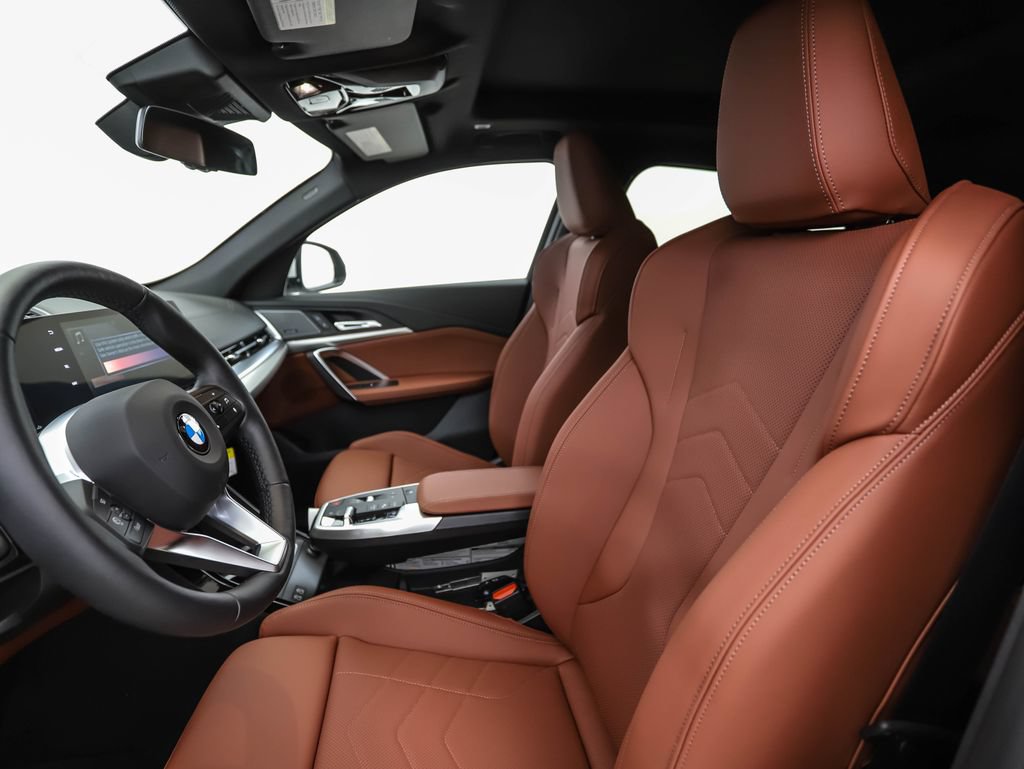 New 2026 BMW X2 xDrive28i w/ Technology Package AWD/4WD image 11