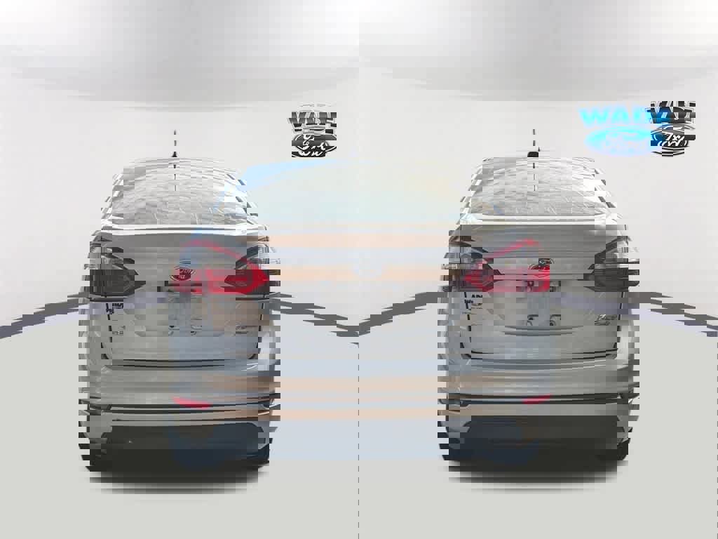 Used 2017 Ford Fiesta SE image 5