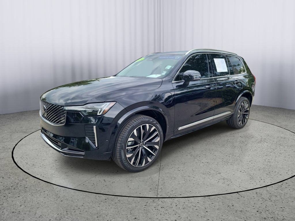 Used 2025 Volvo XC90 T8 Ultra w/ Protection Package Premier AWD/4WD image 5