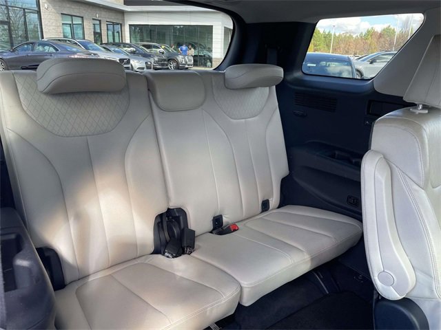 Used 2020 Hyundai Palisade SEL w/ Premium Package image 17