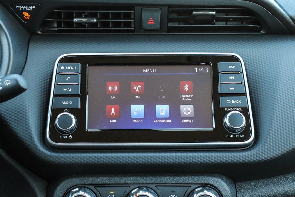 Certified 2025 Nissan Kicks Play S FWD image 14