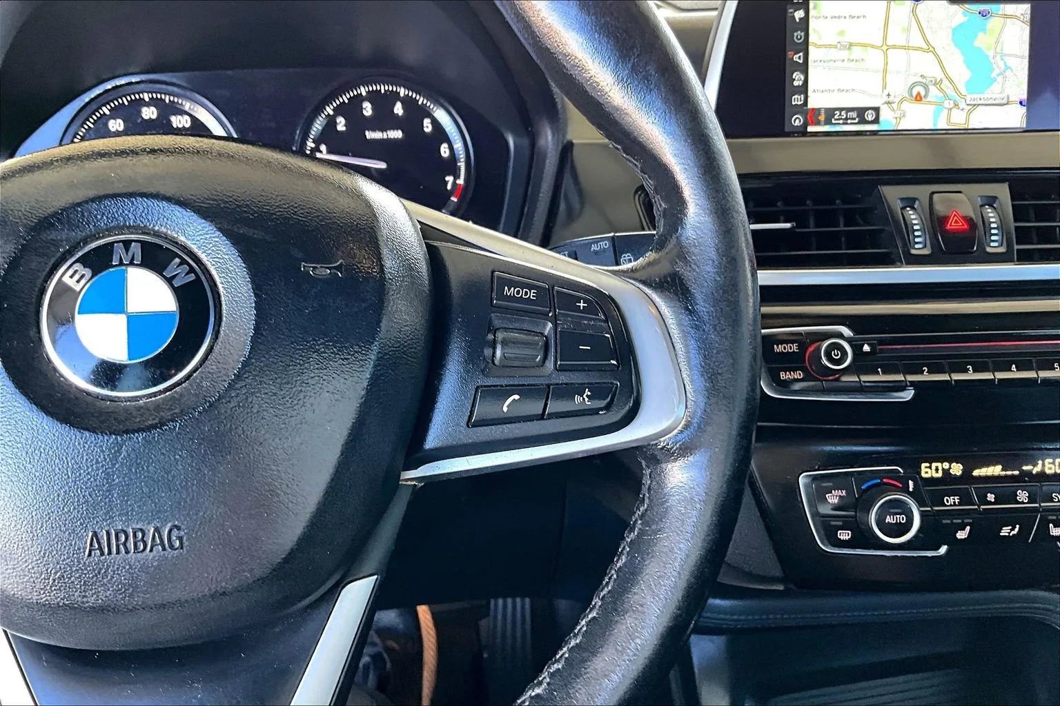 Used 2018 BMW X1 xDrive28i AWD/4WD image 11