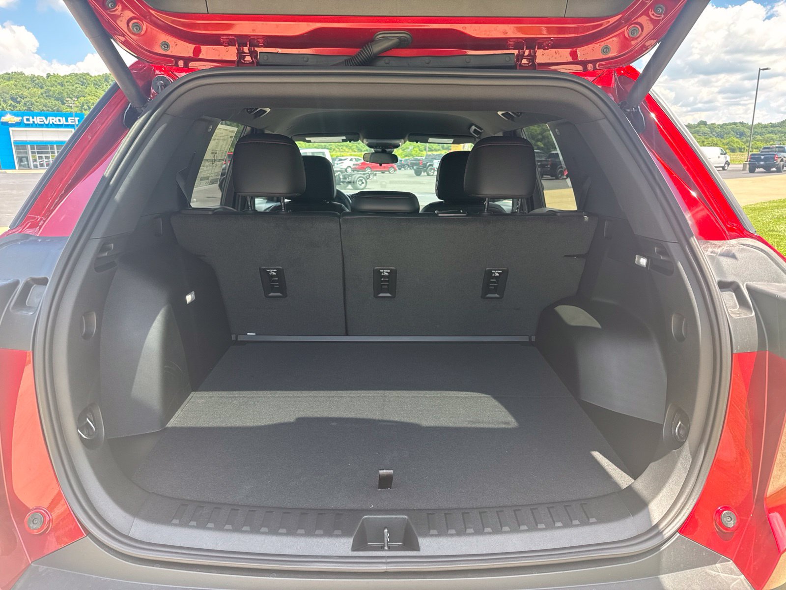 New 2026 Chevrolet Equinox RS FWD image 11