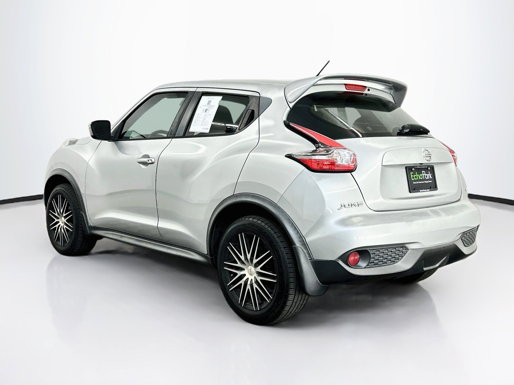 Used 2015 Nissan Juke S AWD/4WD image 5