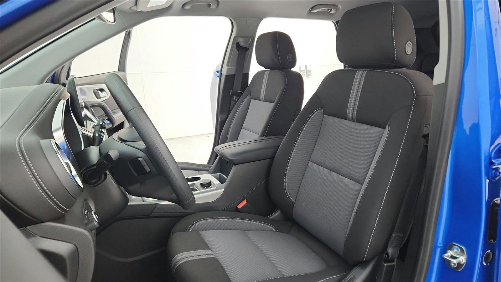 Used 2024 Chevrolet Blazer LT w/ Convenience Package image 51