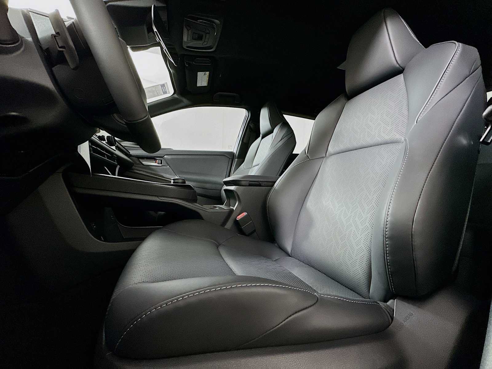 New 2026 Subaru Solterra AWD/4WD image 18