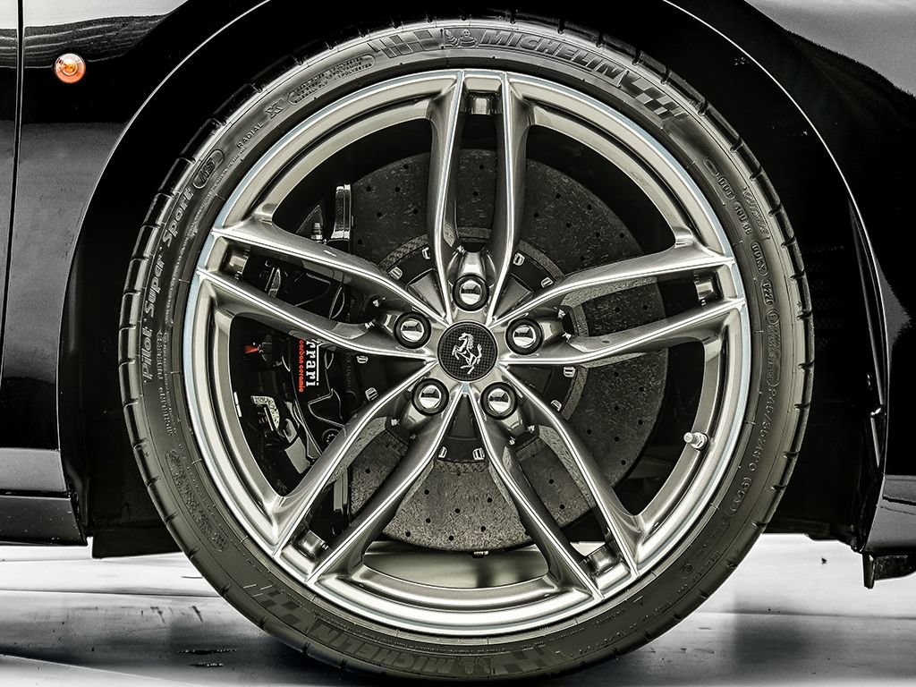 Certified 2019 Ferrari 488 Spider RWD image 32