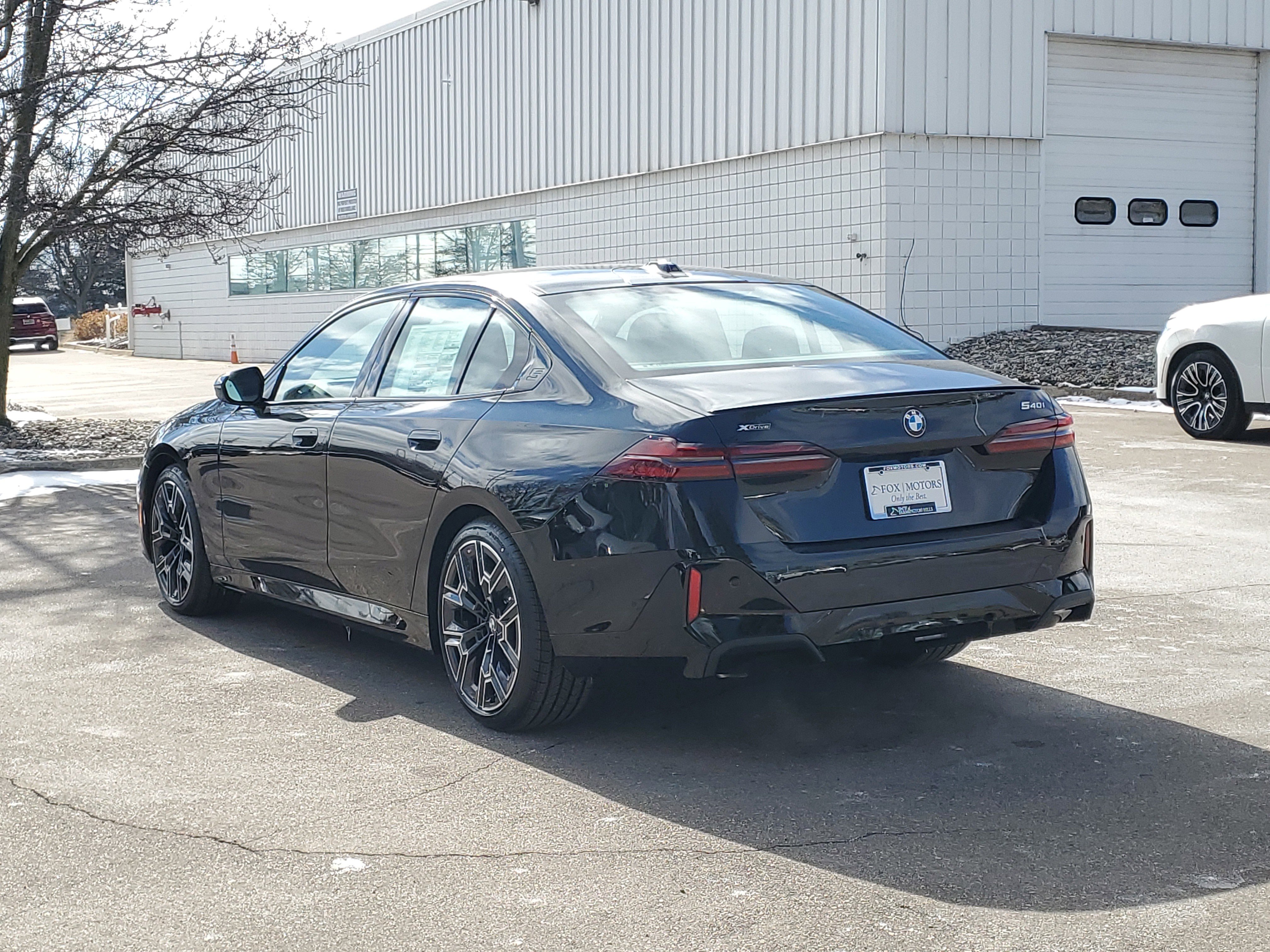 New 2026 BMW 540i xDrive w/ M Sport Package image 2