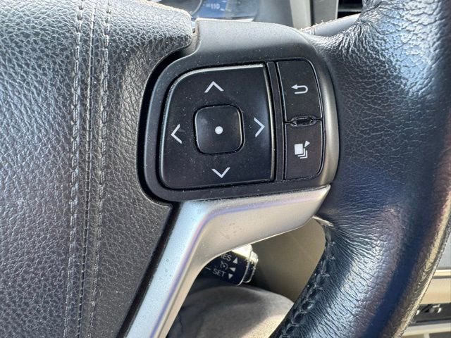 Used 2015 Toyota Sienna XLE image 22