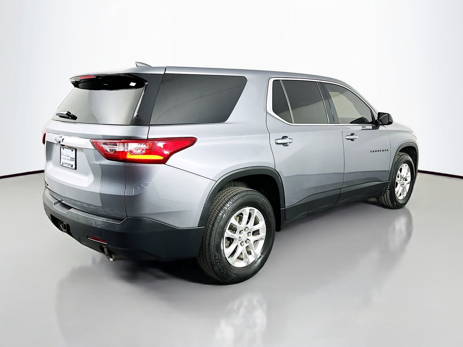 Used 2020 Chevrolet Traverse LS image 7