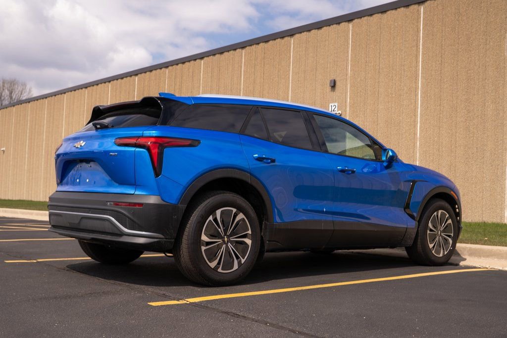 New 2025 Chevrolet Blazer EV LT w/ Super Cruise Package AWD/4WD image 8