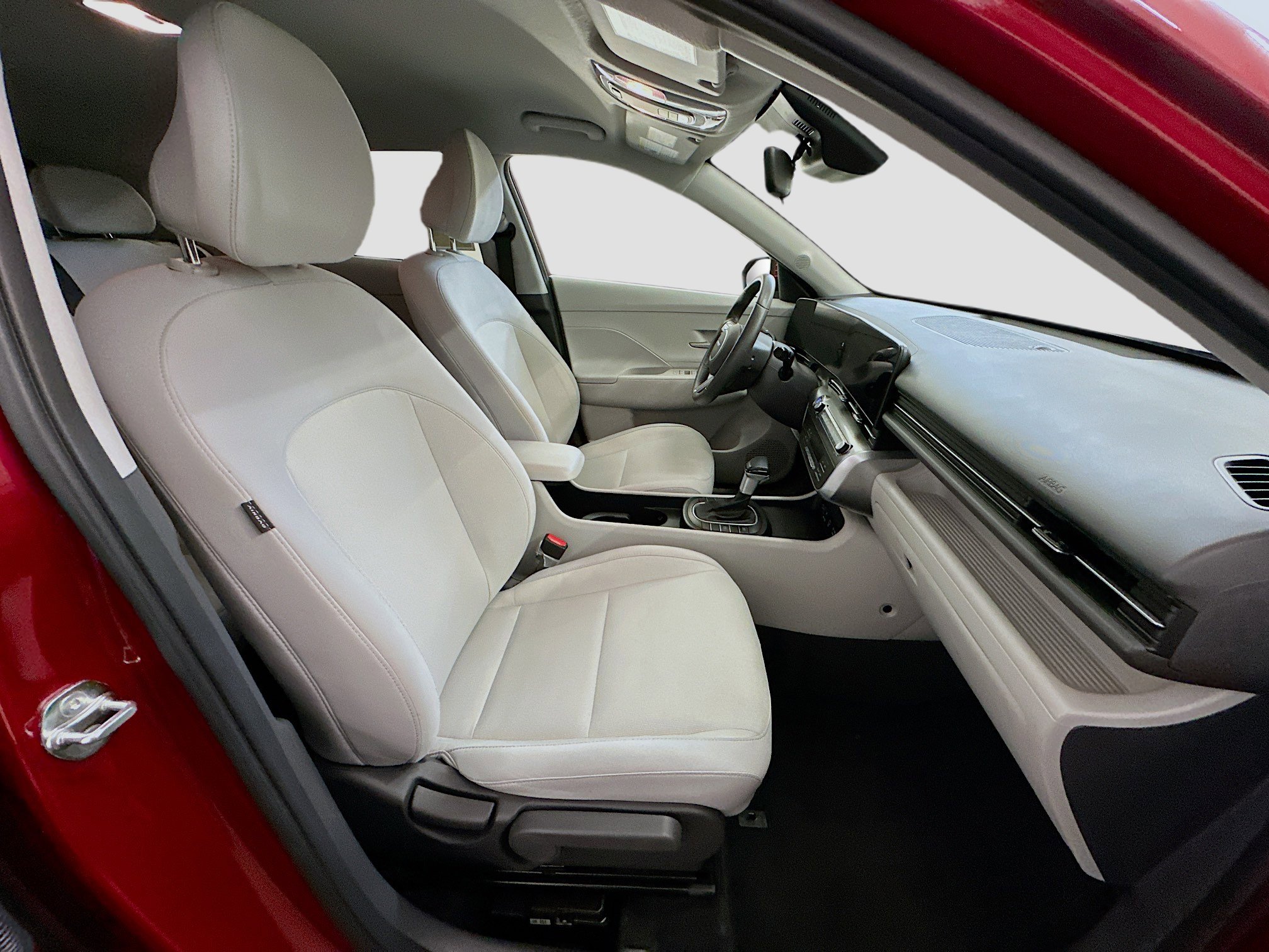 Used 2025 Hyundai Kona SEL image 31