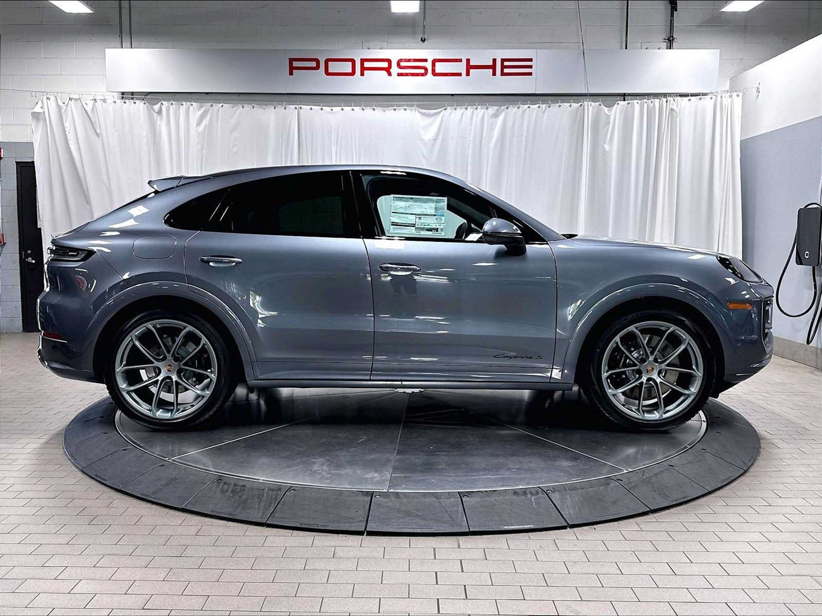 New 2026 Porsche Cayenne S AWD/4WD image 8