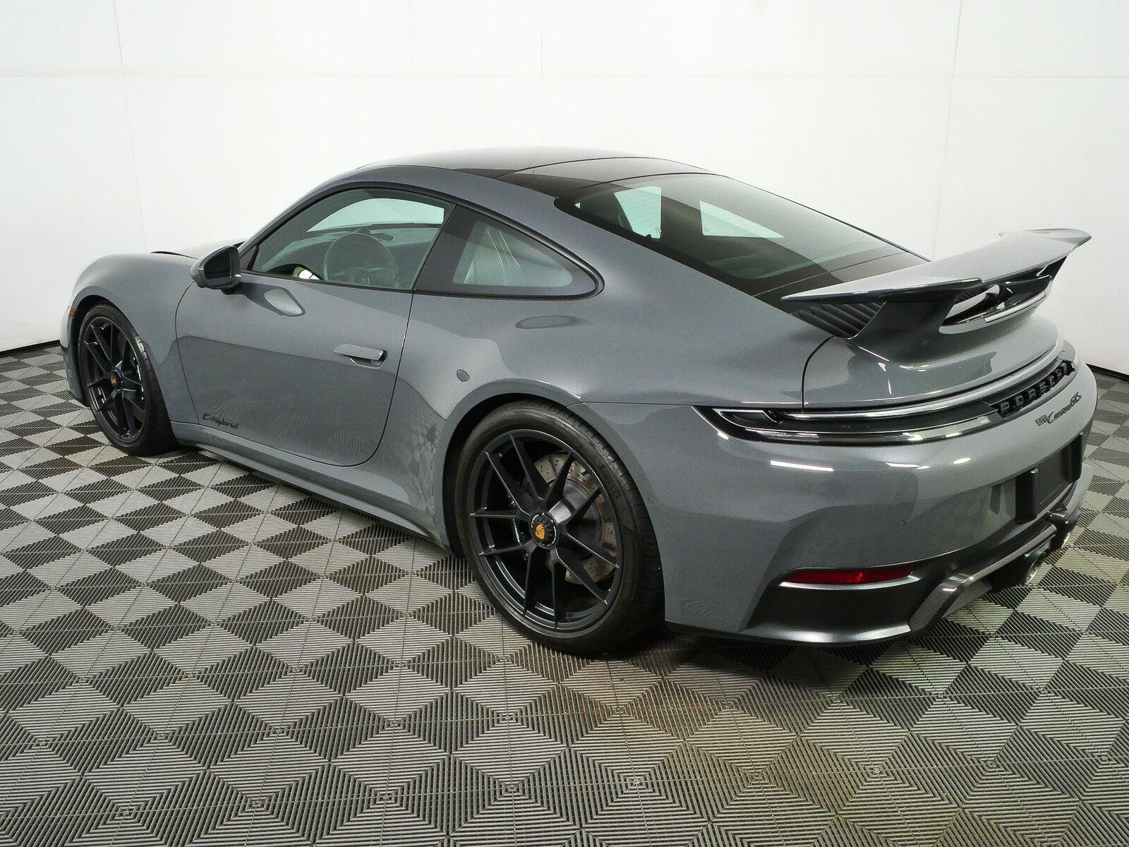 New 2026 Porsche 911 Carrera GTS RWD image 23