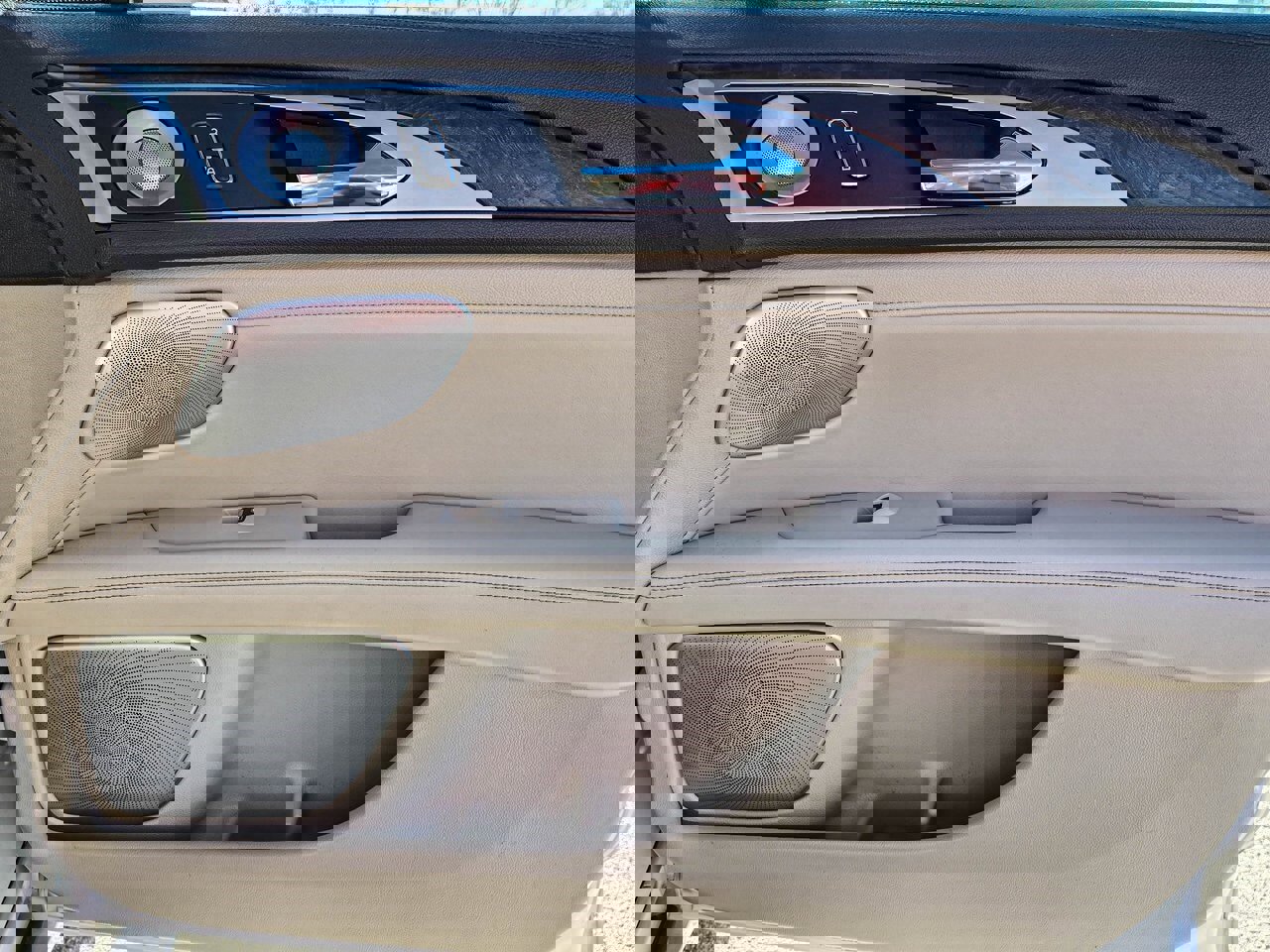 Used 2019 Lincoln MKZ Reserve w/ Luxury Package image 39