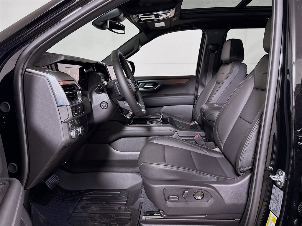 New 2026 GMC Yukon XL Denali w/ Sun & Power Step Package image 12