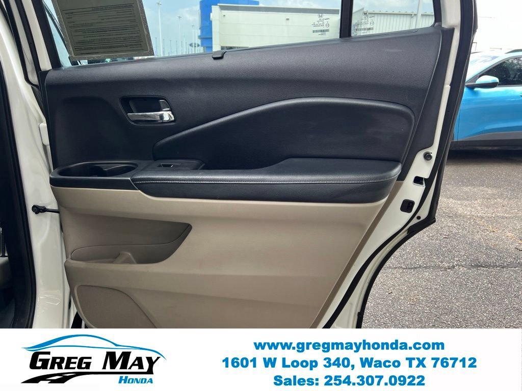 Used 2018 Honda Pilot Touring image 14