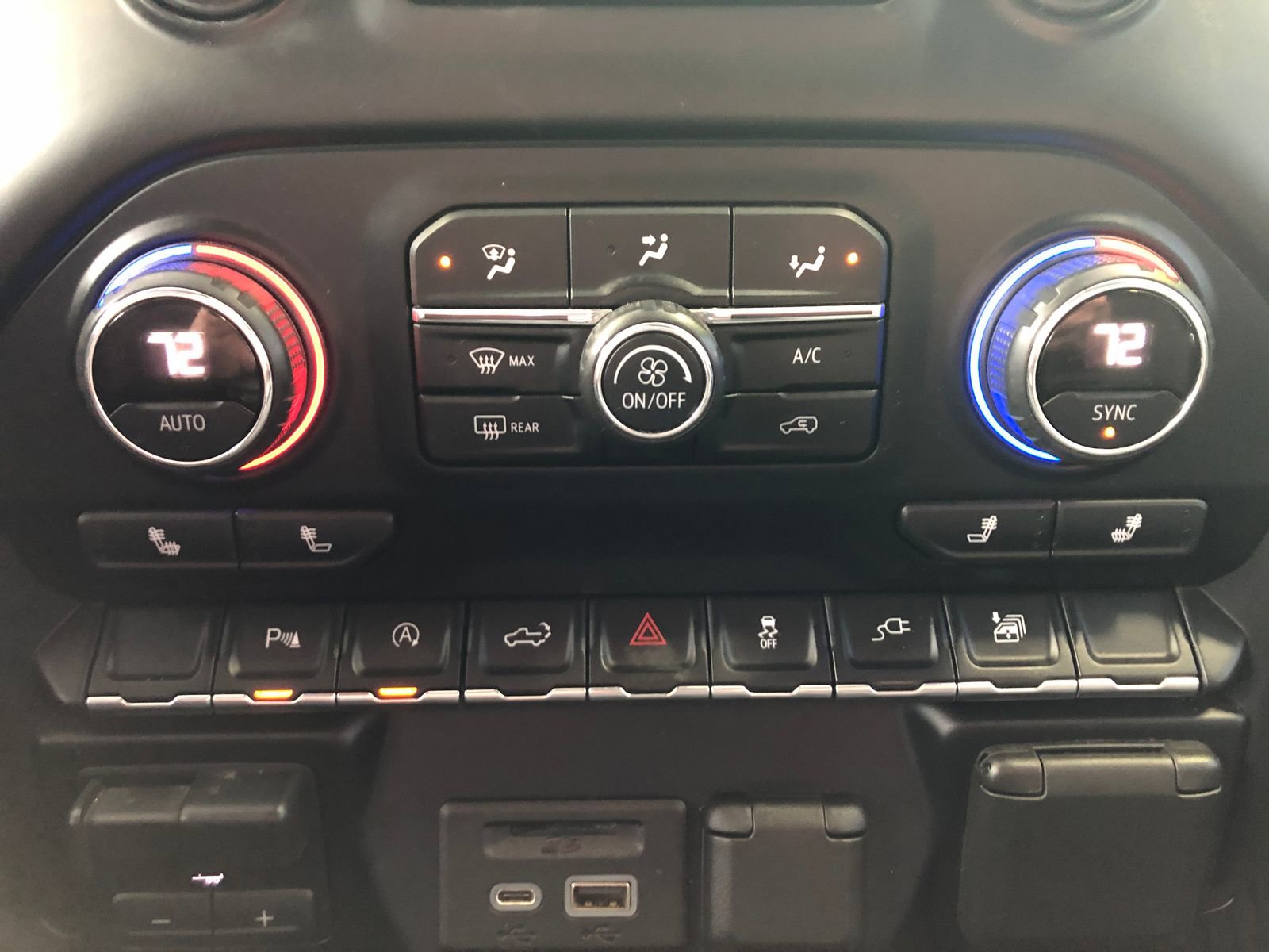 Used 2020 Chevrolet Silverado 1500 LT w/ All-Star Edition image 26