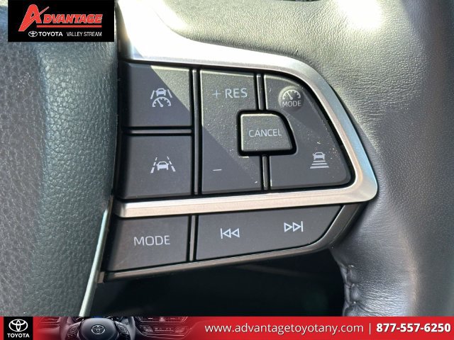 Used 2024 Toyota Grand Highlander AWD image 24