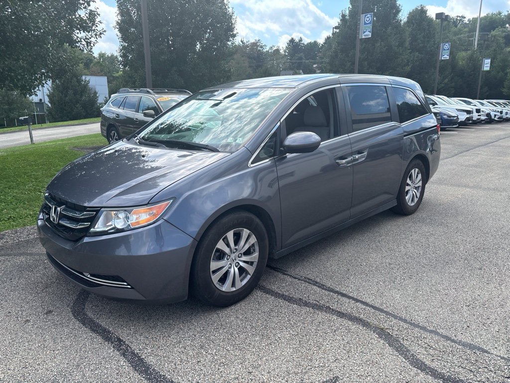 Used 2017 Honda Odyssey SE image 3