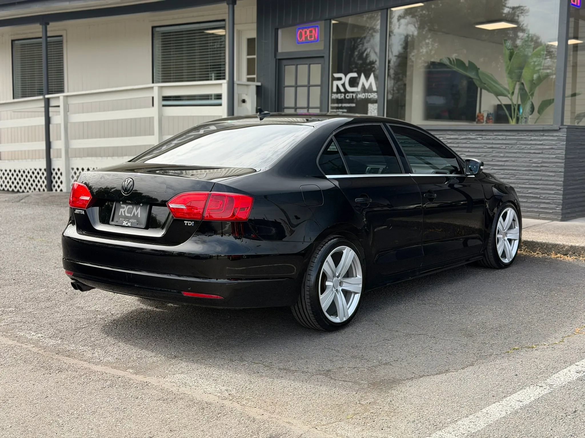 Used 2014 Volkswagen Jetta TDI image 5