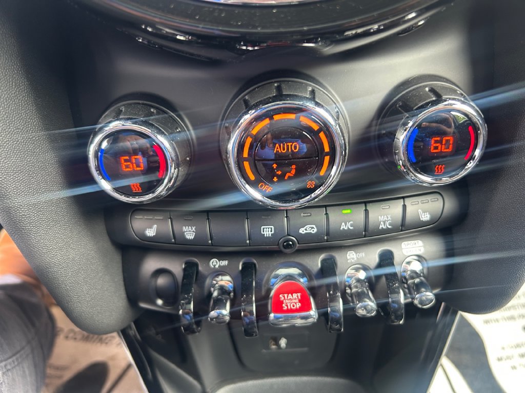 Used 2024 MINI Cooper S w/ Signature Upholstery Package FWD image 19