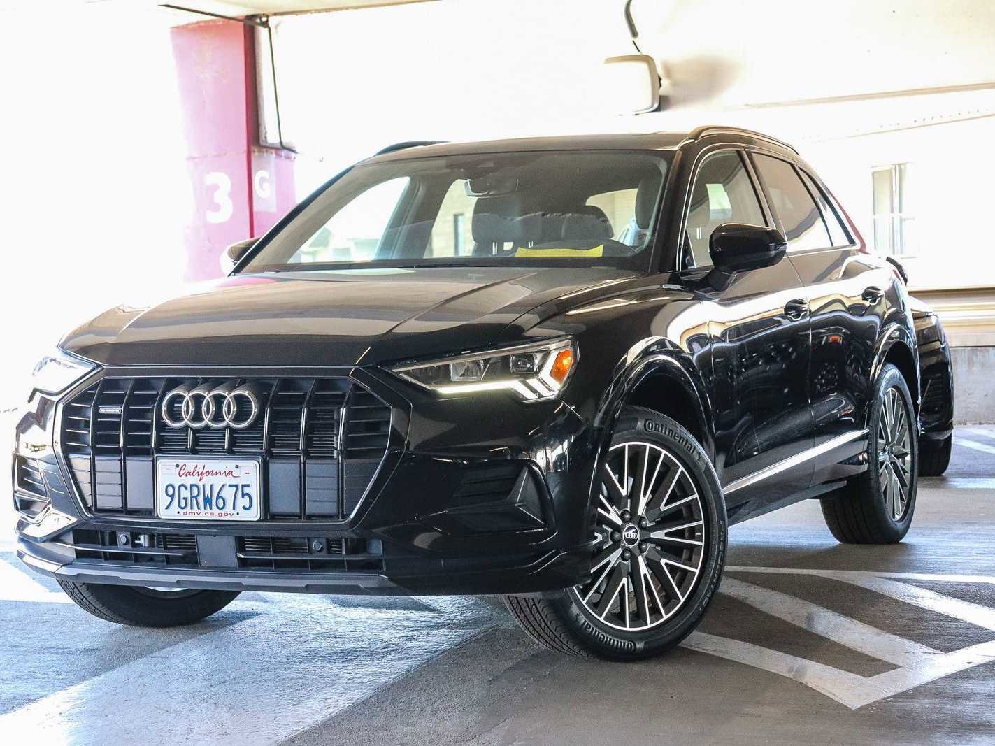 Used 2023 Audi Q3 2.0T Premium w/ Convenience Package