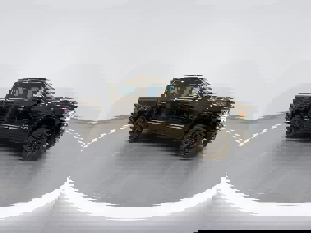 Used 2020 RAM 1500 Limited w/ Body-Colour Bumper Group image 9