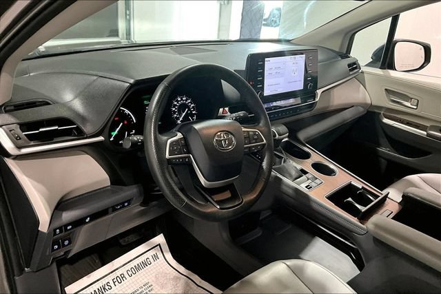 Used 2022 Toyota Sienna LE FWD image 21