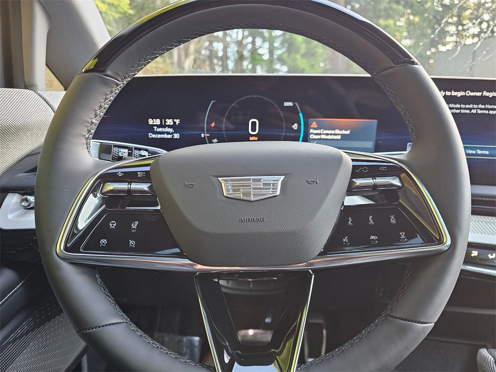 New 2026 Cadillac Optiq Luxury 1 image 24