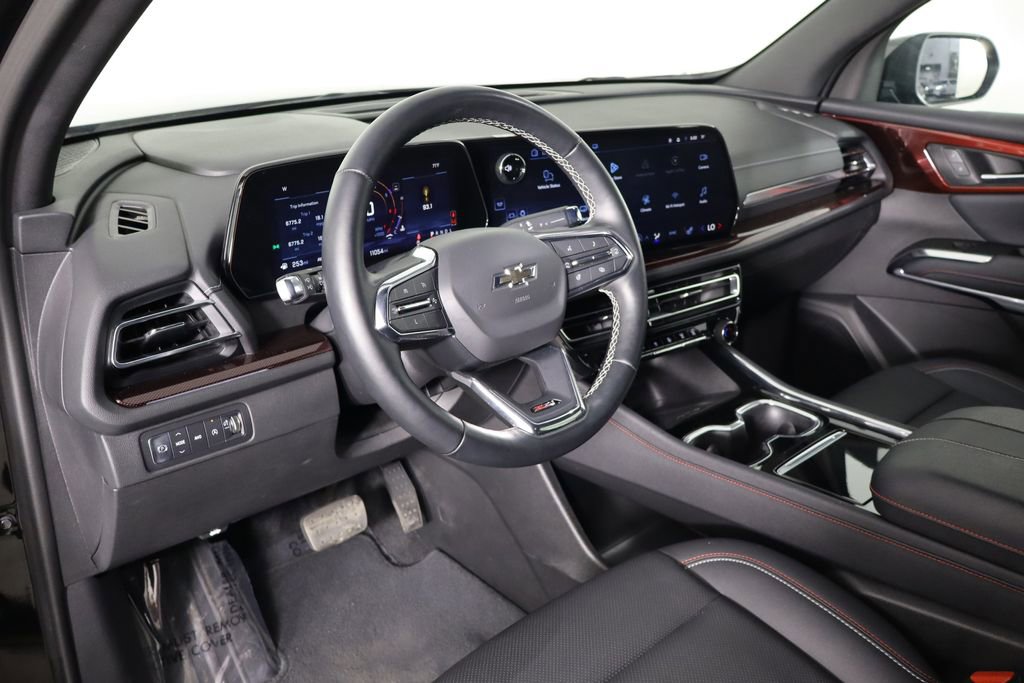 Used 2025 Chevrolet Traverse Z71 w/ Driver Confidence Package AWD/4WD image 27