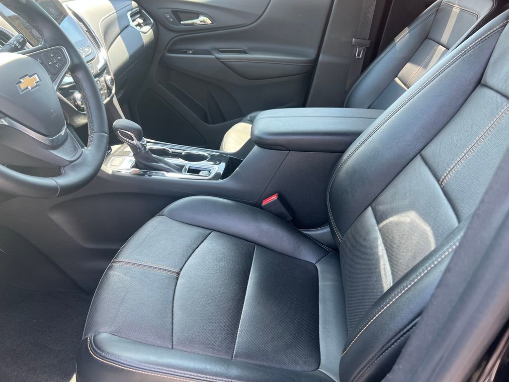 Used 2023 Chevrolet Equinox Premier AWD/4WD image 9