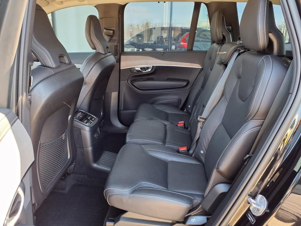 Certified 2023 Volvo XC90 T8 Ultimate w/ Protection Package Premier AWD/4WD image 8