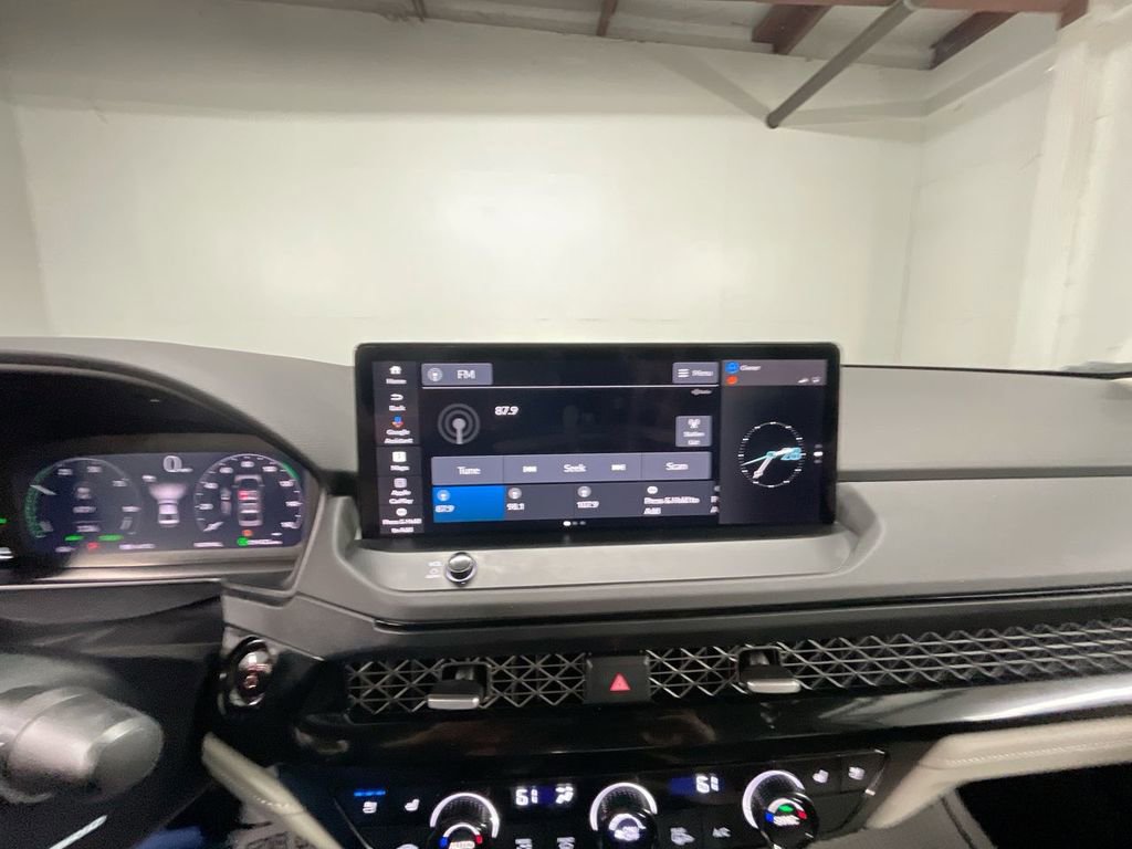 Used 2024 Honda Accord Touring image 13