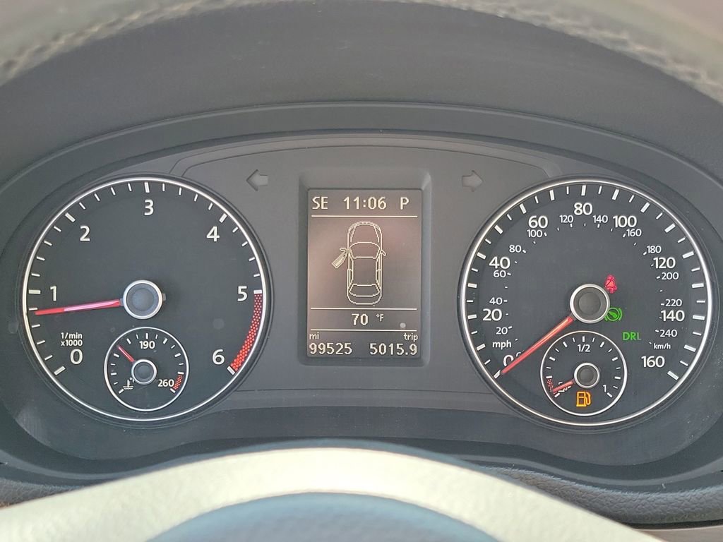 Used 2014 Volkswagen Passat TDI SE FWD image 23
