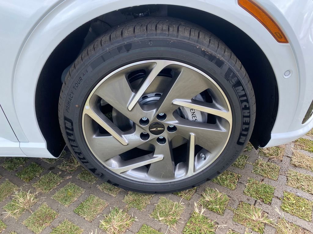 New 2026 Genesis GV60 Advance image 26